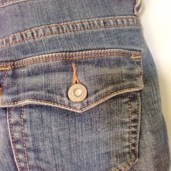 Levi's Perfectly Slimming 512 Jeans Womens Size 12 Short Bootcut Med Wash - Picture 6 of 9